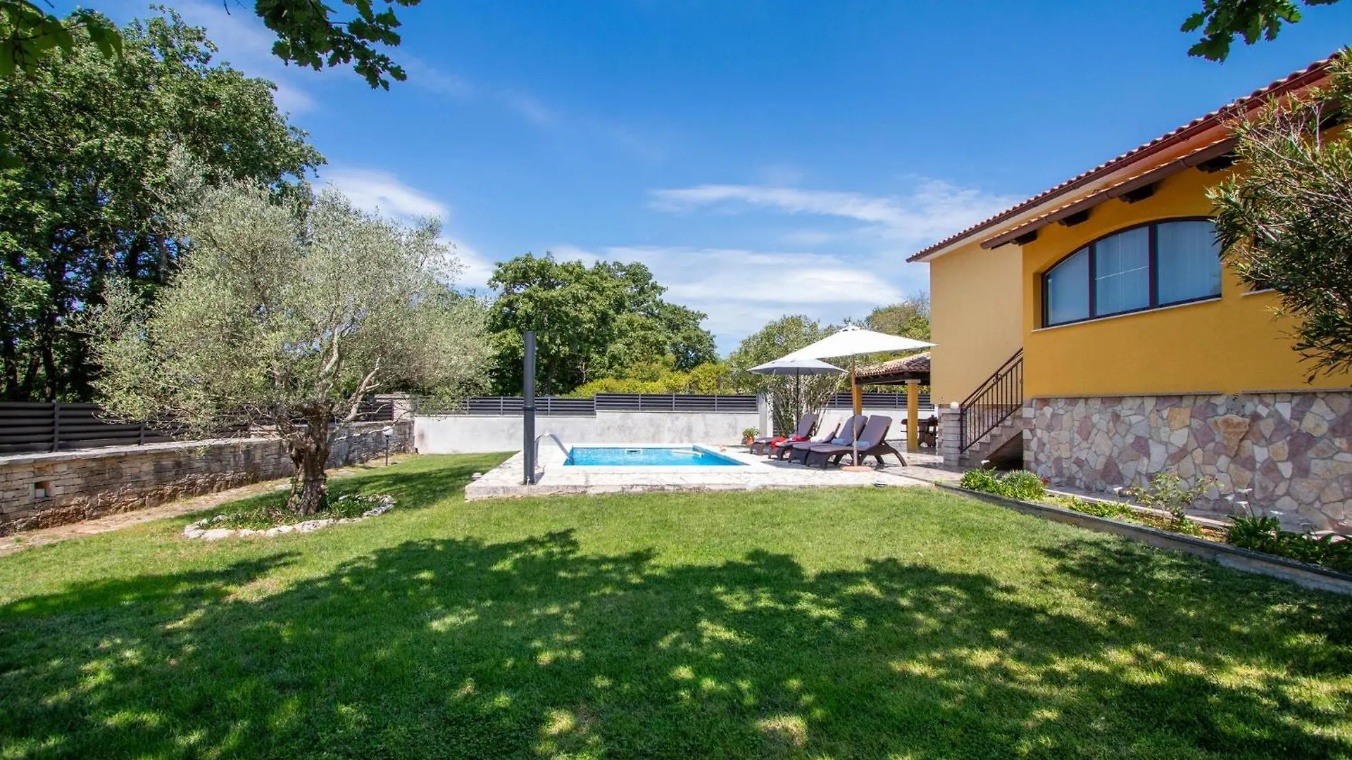 Gorgeous Home In Svetvinčenat